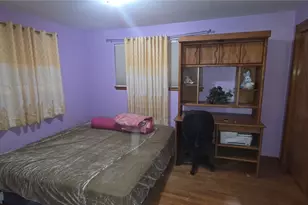 811 S 105th St, Seattle, WA 98168 - Photo 13