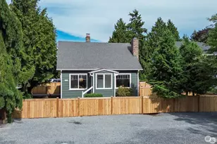 11556 17th Ave NE, Seattle, WA 98125 - Photo 3