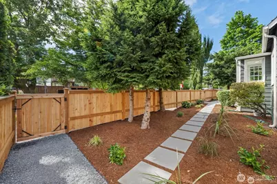 11556 17th Avenue NE, Seattle, WA 98125 - Photo 31