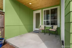 9725 10th Pl SW, Seattle, WA 98106 - Photo 33