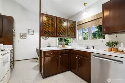14860 NE 13th Street, Bellevue, WA 98007 - Photo 7