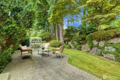 14860 NE 13th Street, Bellevue, WA 98007 - Photo 21
