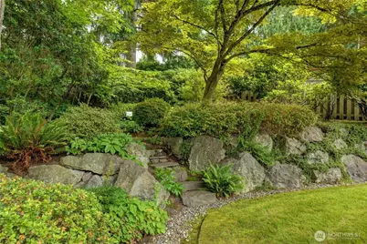 14860 NE 13th Street, Bellevue, WA 98007 - Photo 23