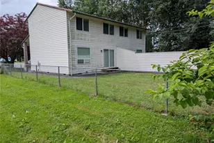 326 W Munro St, Sedro Woolley, WA 98284 - Photo 5