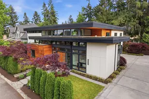 16323 NE 44th Ct, Redmond, WA 98052 - Photo 3