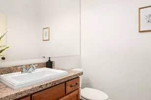 4717 NE 50th St, Seattle, WA 98105 - Photo 21