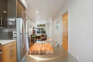 6911 California Ave SW, Seattle, WA 98136 - Photo 11