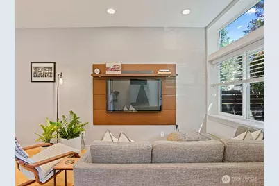 6911 California Avenue SW #C, Seattle, WA 98136 - Photo 5