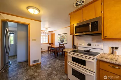 727 K Street, Centralia, WA 98531 - Photo 11