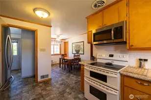 727 K St, Centralia, WA 98531 - Photo 11