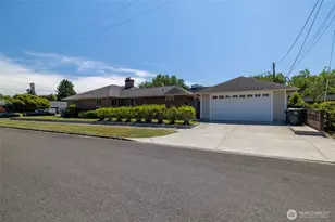 727 K St, Centralia, WA 98531 - Photo 5