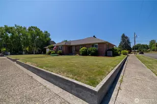727 K St, Centralia, WA 98531 - Photo 3