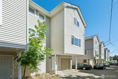 7530 43rd Avenue S #B, Seattle, WA 98118 - Photo 1