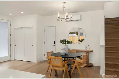 215 NE 123rd Street, Seattle, WA 98125 - Photo 9