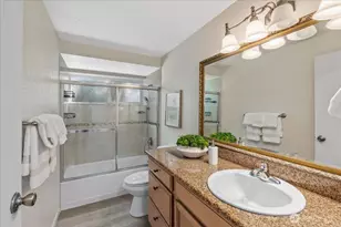 12729 NE 144th St, Kirkland, WA 98034 - Photo 13