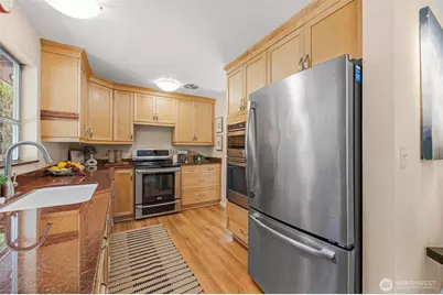 2360 NE 90th Street, Seattle, WA 98115 - Photo 13