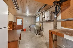 2360 NE 90th St, Seattle, WA 98115 - Photo 27