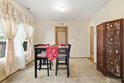 943 Candlestick Lane SW, Olympia, WA 98512 - Photo 11
