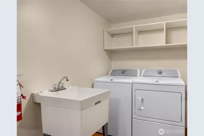 525 W Prospect Street #A, Seattle, WA 98119 - Photo 23