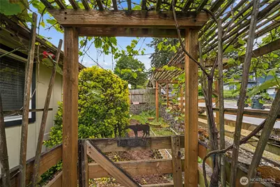 761 S 92nd Street, Tacoma, WA 98444 - Photo 19