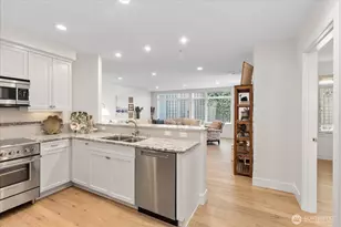 45 Pine St, Edmonds, WA 98020 - Photo 9