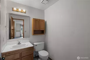 8711 Schuetz Ln SW, Olympia, WA 98512 - Photo 25