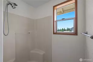 8711 Schuetz Ln SW, Olympia, WA 98512 - Photo 29
