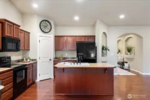 17820 35th Ave E, Tacoma, WA 98446 - Photo 9