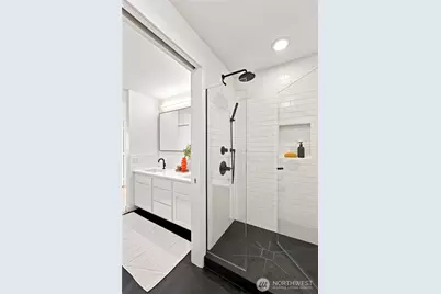 2607 Western Avenue #302, Seattle, WA 98121 - Photo 31