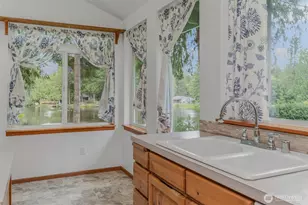 390 E Lakeshore Dr, Shelton, WA 98584 - Photo 21