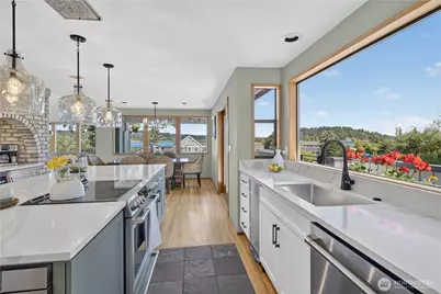 2827 Moorelands Drive NW, Gig Harbor, WA 98335 - Photo 9