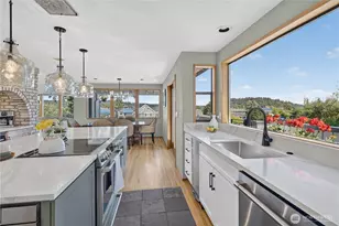 2827 Moorelands Dr NW, Gig Harbor, WA 98335 - Photo 9