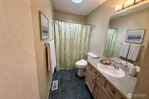5208 213th Pl SW, Mountlake Terrace, WA 98043 - Photo 15