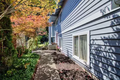 5208 213th Place SW, Mountlake Terrace, WA 98043 - Photo 3