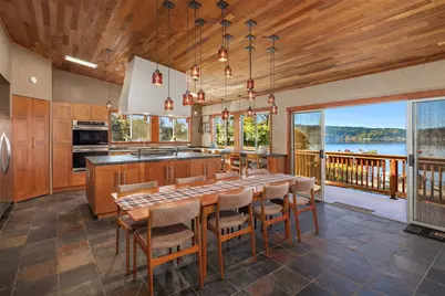 2717 E Lake Sammamish Parkway SE, Sammamish, WA 98075 - Photo 5