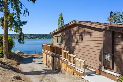 2717 E Lake Sammamish Parkway SE, Sammamish, WA 98075 - Photo 3