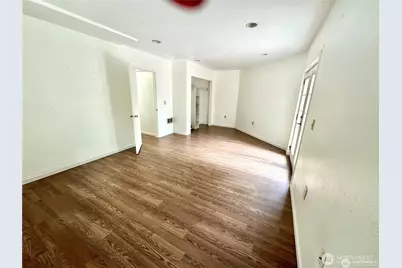 4016 Burton Place W, Seattle, WA 98199 - Photo 21