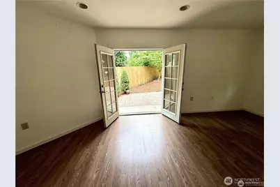 4016 Burton Place W, Seattle, WA 98199 - Photo 19