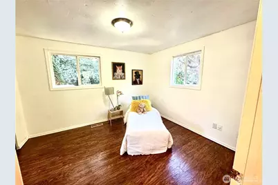 4016 Burton Place W, Seattle, WA 98199 - Photo 13