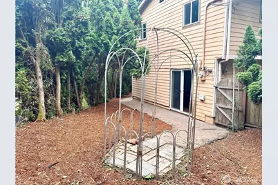 4016 Burton Place W, Seattle, WA 98199 - Photo 25