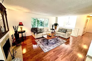 4016 Burton Pl W, Seattle, WA 98199 - Photo 3