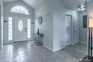 11218 215th Ave E, Bonney Lake, WA 98391 - Photo 3