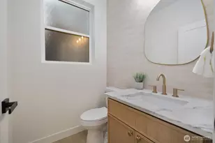 13321 3rd Ave NE, Seattle, WA 98125 - Photo 17