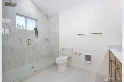 13321 3rd Avenue NE, Seattle, WA 98125 - Photo 27
