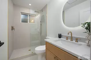 13321 3rd Ave NE, Seattle, WA 98125 - Photo 35
