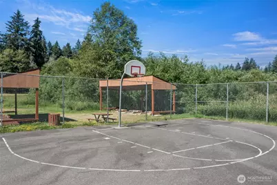 21827 Crest Lane SE, Yelm, WA 98597 - Photo 37
