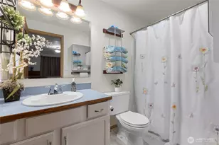 21827 Crest Ln SE, Yelm, WA 98597 - Photo 15