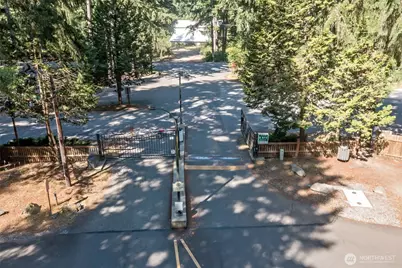 21827 Crest Lane SE, Yelm, WA 98597 - Photo 27