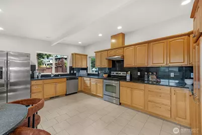 512 167th Ave NE, Bellevue, WA 98008 - Photo 5