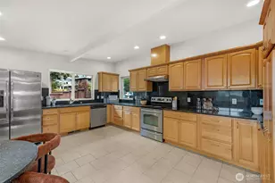512 167th Ave NE, Bellevue, WA 98008 - Photo 5